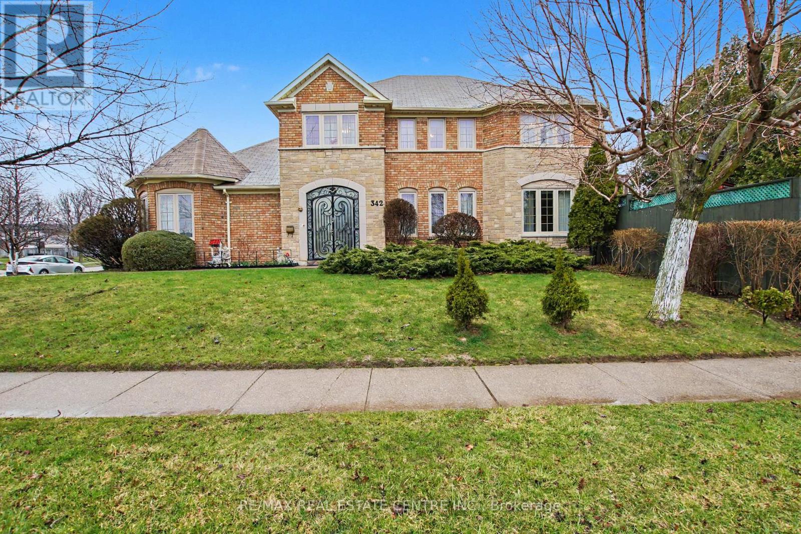 342 SAGINAW PARKWAY, Cambridge, Ontario