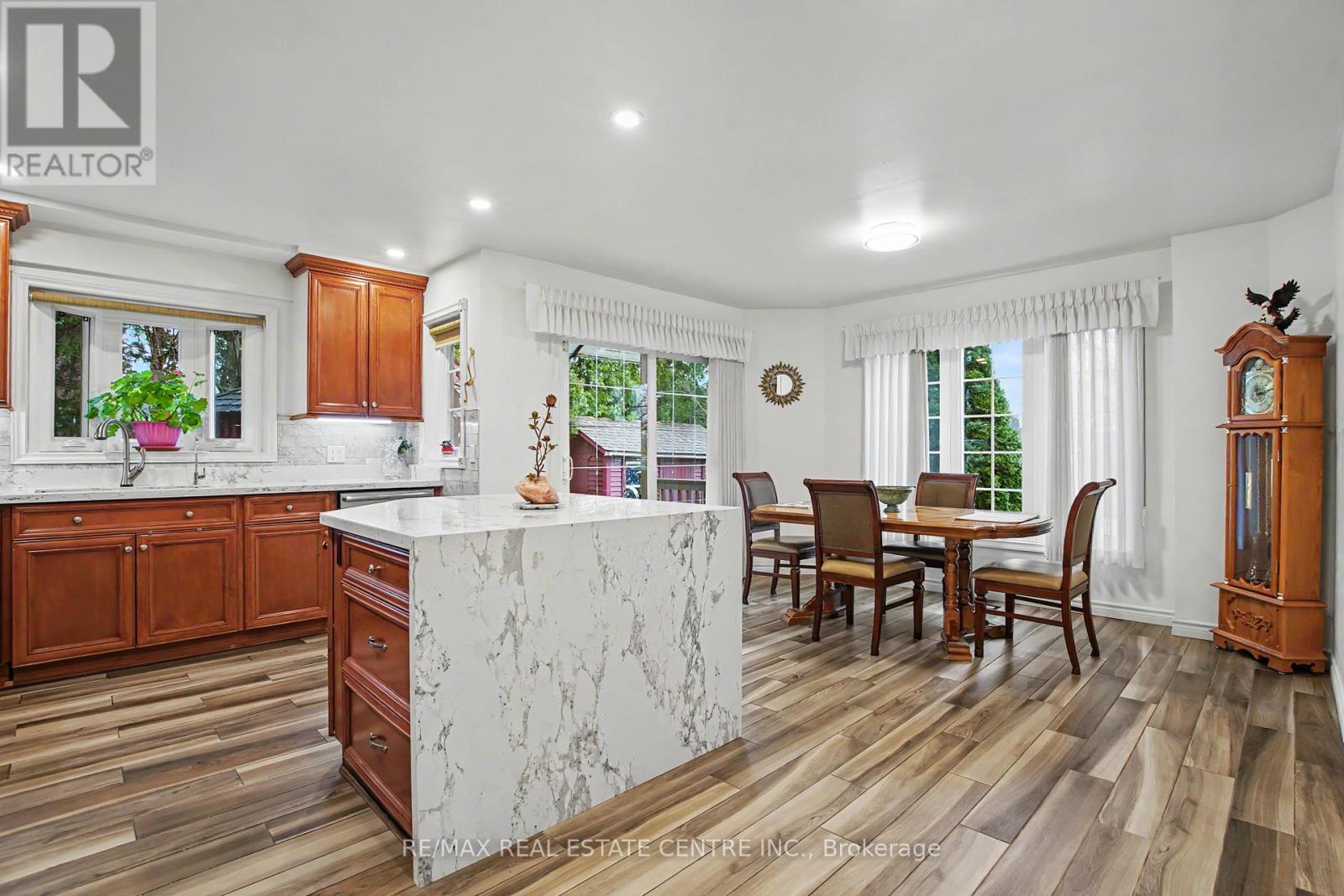 342 Saginaw Parkway, Cambridge, Ontario N1T 1R8 - Photo 11 - X12993514