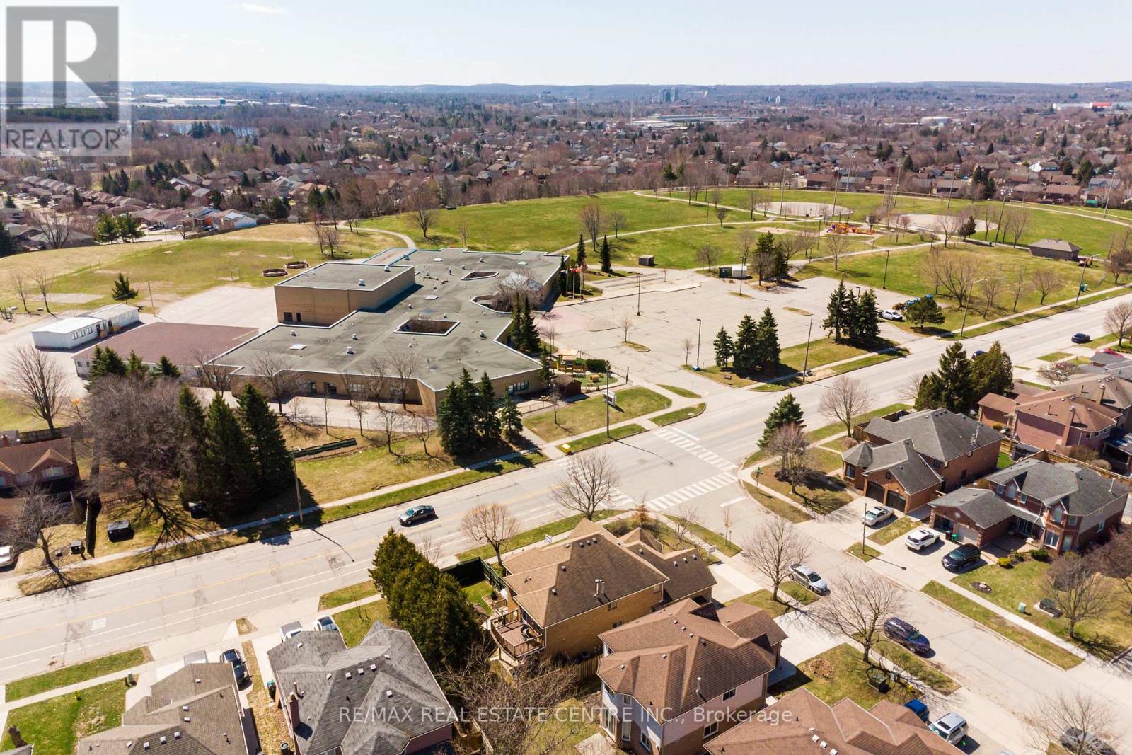 342 Saginaw Parkway, Cambridge, Ontario N1T 1R8 - Photo 38 - X12993514