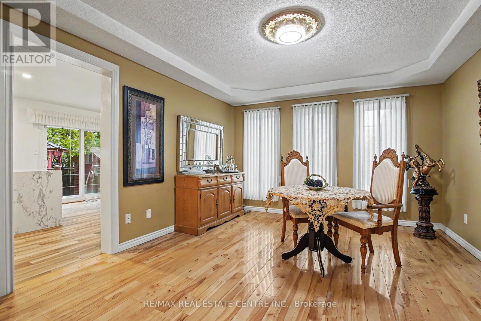 342 Saginaw Parkway, Cambridge, Ontario N1T 1R8 - Photo 7 - X12993514