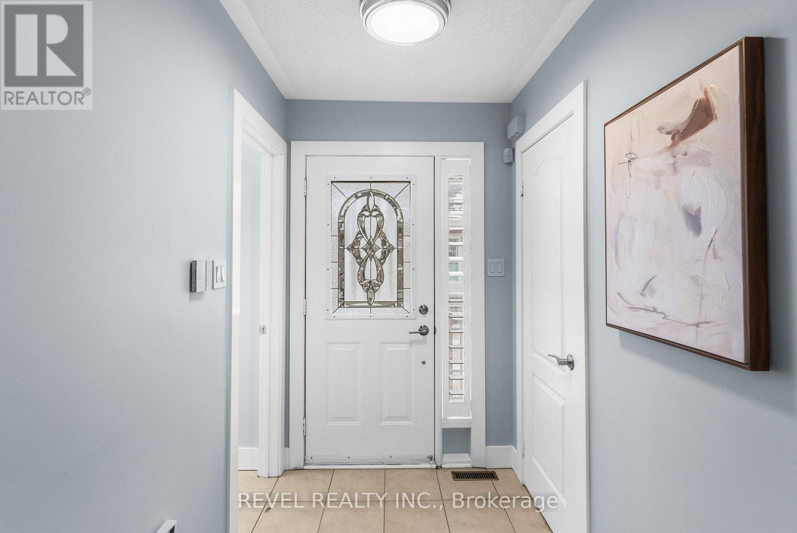 12 Hirshfield Lane, Ajax, Ontario L1T 4Z7 - Photo 3 - E12929924