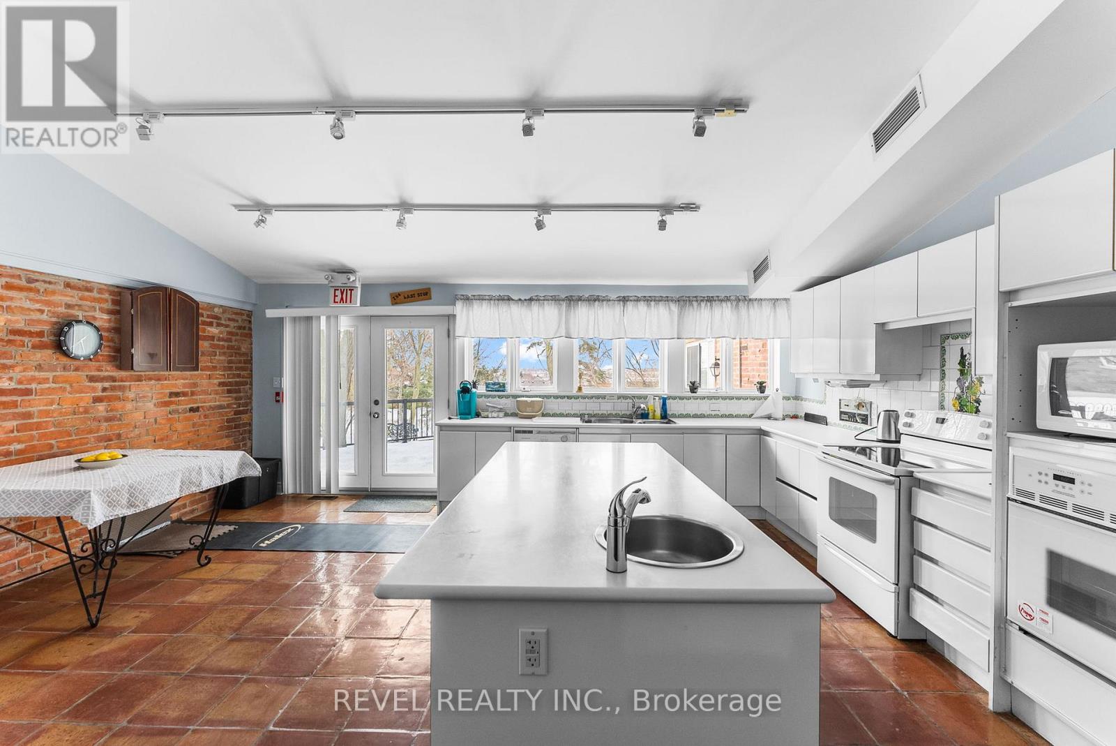 12 Hirshfield Lane, Ajax, Ontario L1T 4Z7 - Photo 35 - E12929924