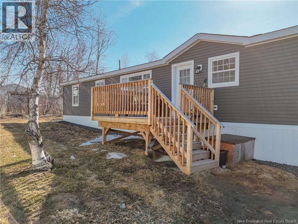 42 Elmdale Crescent, Fredericton, New Brunswick  E3B 6R1 - Photo 3 - NB136907