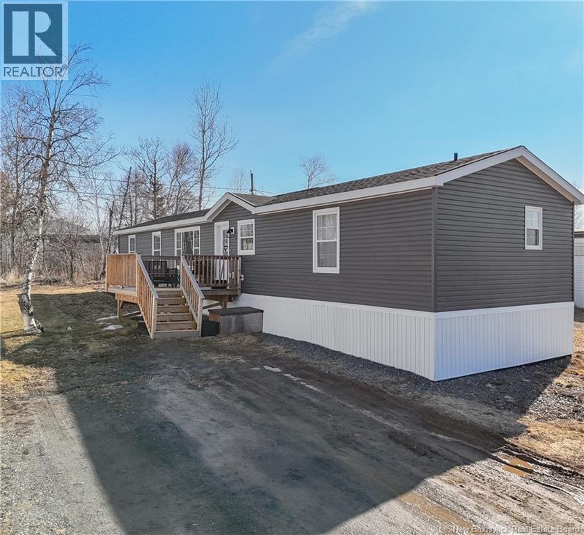 42 Elmdale Crescent, Fredericton, New Brunswick  E3B 6R1 - Photo 2 - NB136907