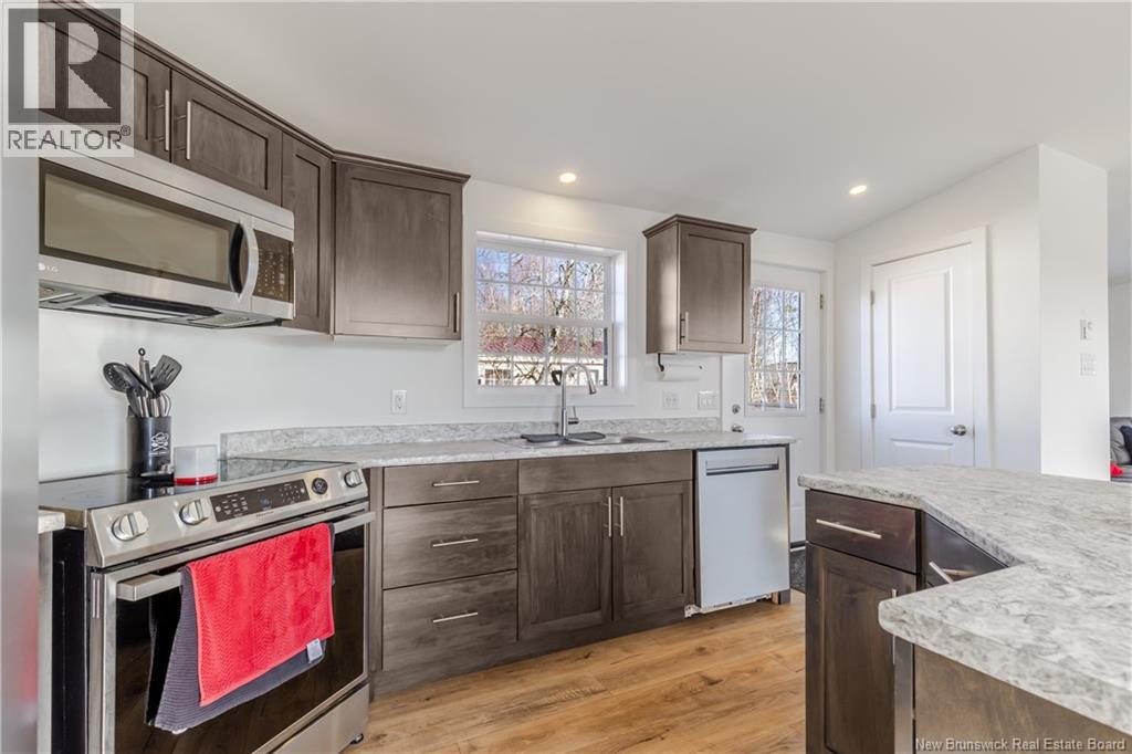 42 Elmdale Crescent, Fredericton, New Brunswick  E3B 6R1 - Photo 7 - NB136907