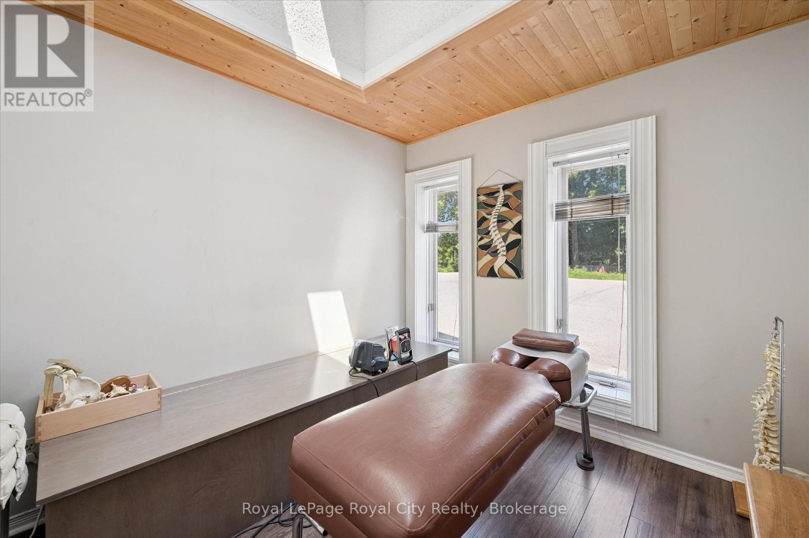 363 Woolwich Street, Guelph, Ontario  N1H 3W4 - Photo 10 - X12712978