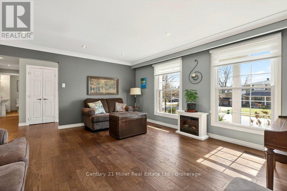 86 Waterford Drive, Erin, Ontario  N0B 1T0 - Photo 7 - X12993570