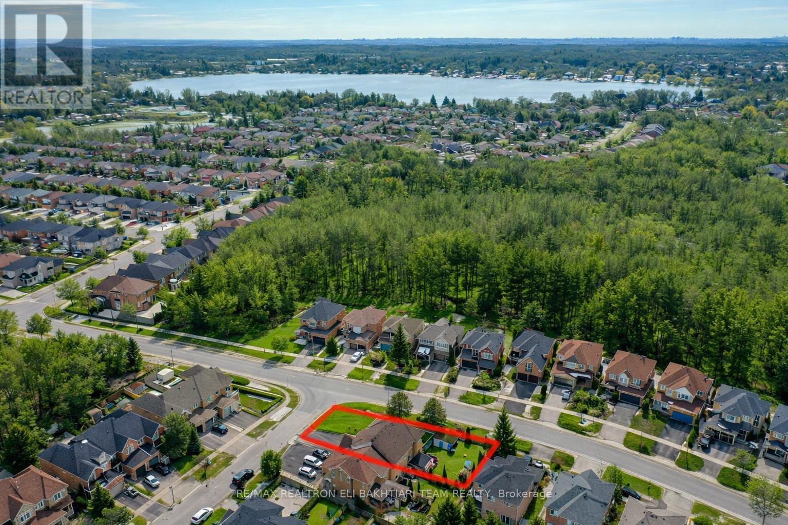 133 Long Point Drive, Richmond Hill, Ontario  L4E 3Z6 - Photo 2 - N12991968