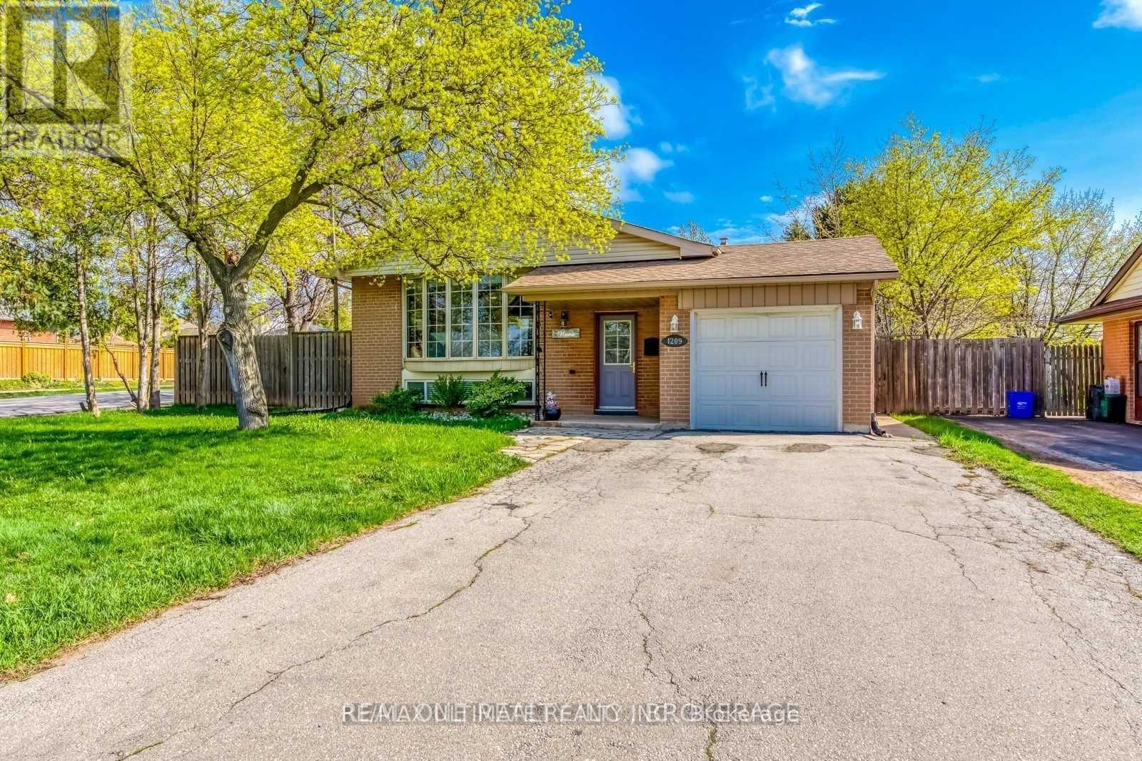 Lower - 1209 Sixth Line, Oakville, Ontario  L6H 1W8 - Photo 2 - W12990246