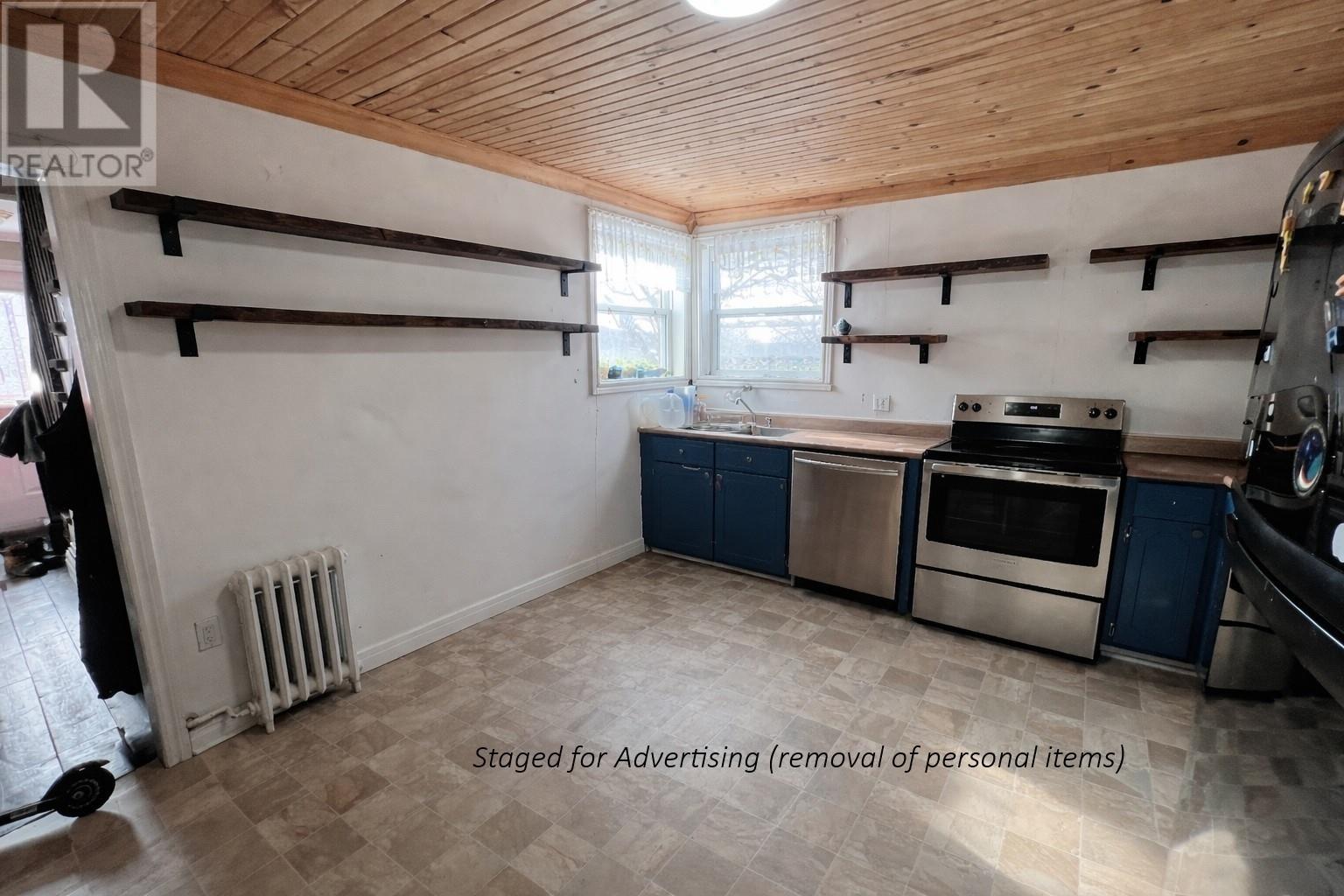 9 - 11 Smith Street, Bay Roberts, Newfoundland & Labrador  A0A 1G0 - Photo 2 - 1294485