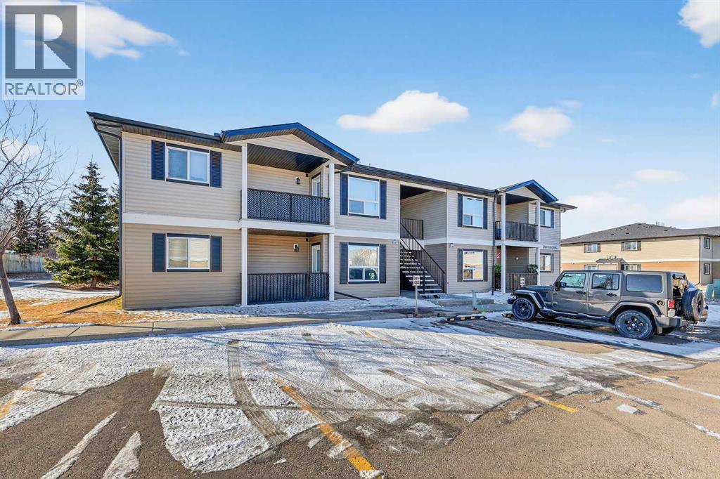 302, 8 Bayside Place, Strathmore, Alberta  T1P 0E1 - Photo 2 - A2291707