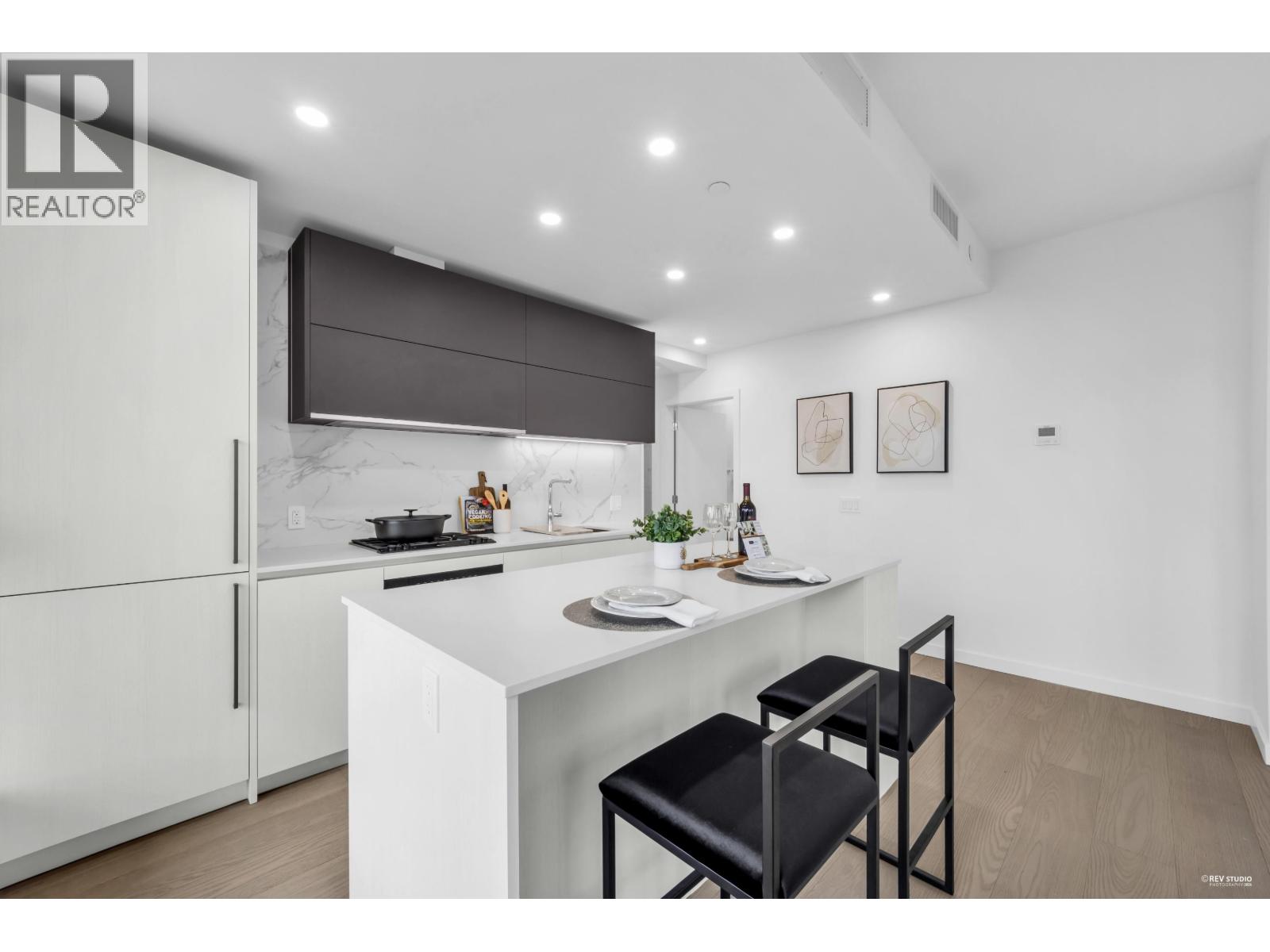 705 8415 Granville Street, Vancouver, British Columbia  V6P 0M2 - Photo 12 - R3110483