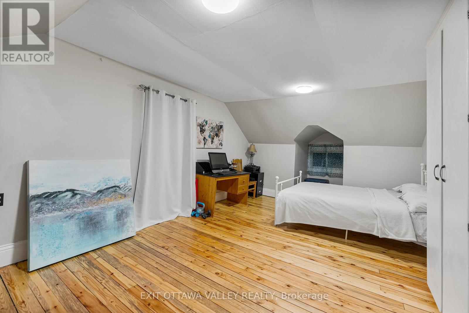 329 Third Avenue, Pembroke, Ontario K8A 5G5 - Photo 22 - X12991120