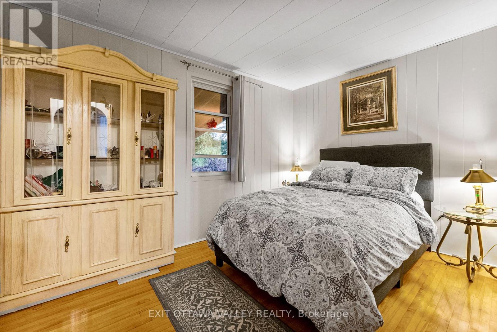 329 Third Avenue, Pembroke, Ontario K8A 5G5 - Photo 17 - X12991120