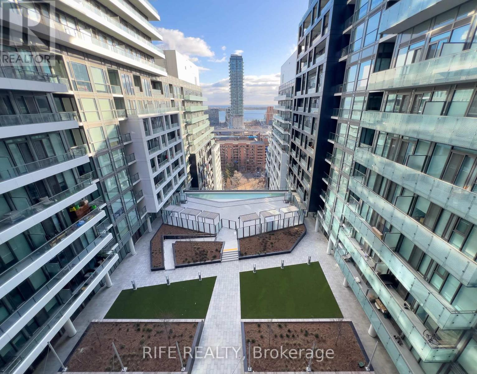 225 - 121 Lower Sherbourne Street, Toronto, Ontario M5A 0W8 - Photo 2 - C12993546