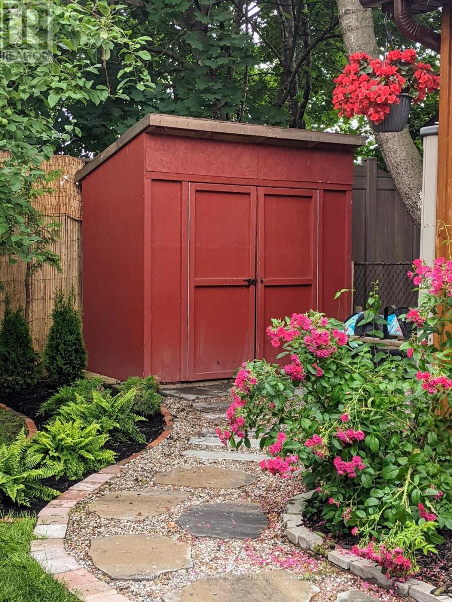 2105 Bangor Street, Ottawa, Ontario K1G 2X6 - Photo 50 - X12993544