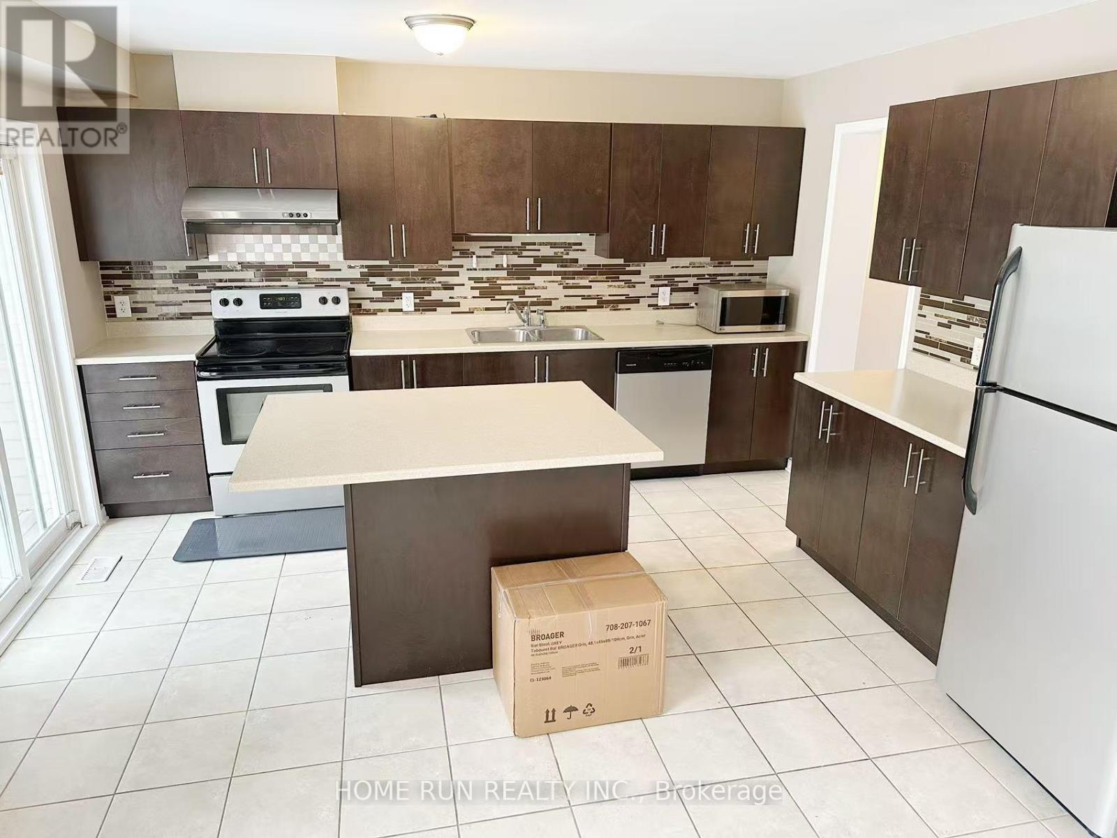 3502 River Run Avenue, Ottawa, Ontario K2J 0R9 - Photo 3 - X12993566