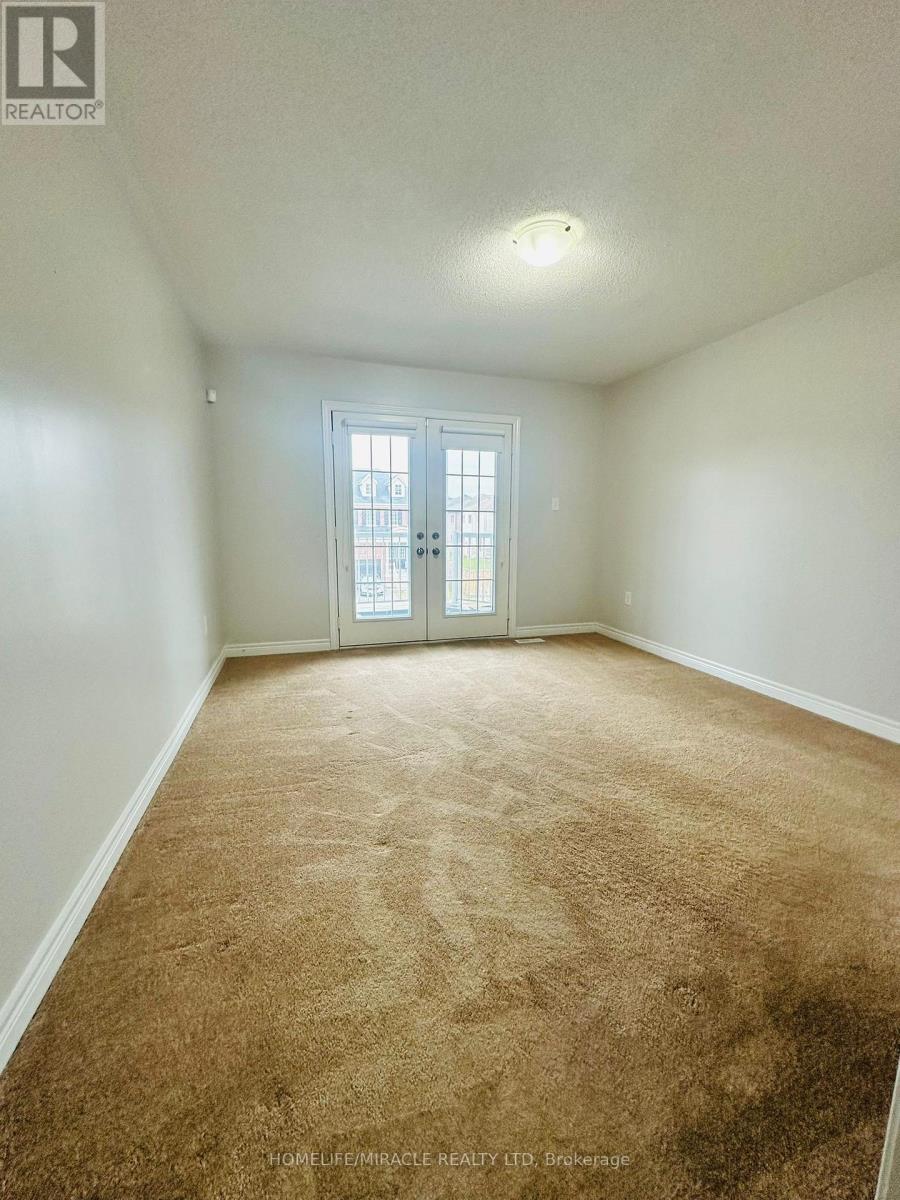 103 William Fair Drive, Clarington, Ontario L1C 0T2 - Photo 3 - E12993538