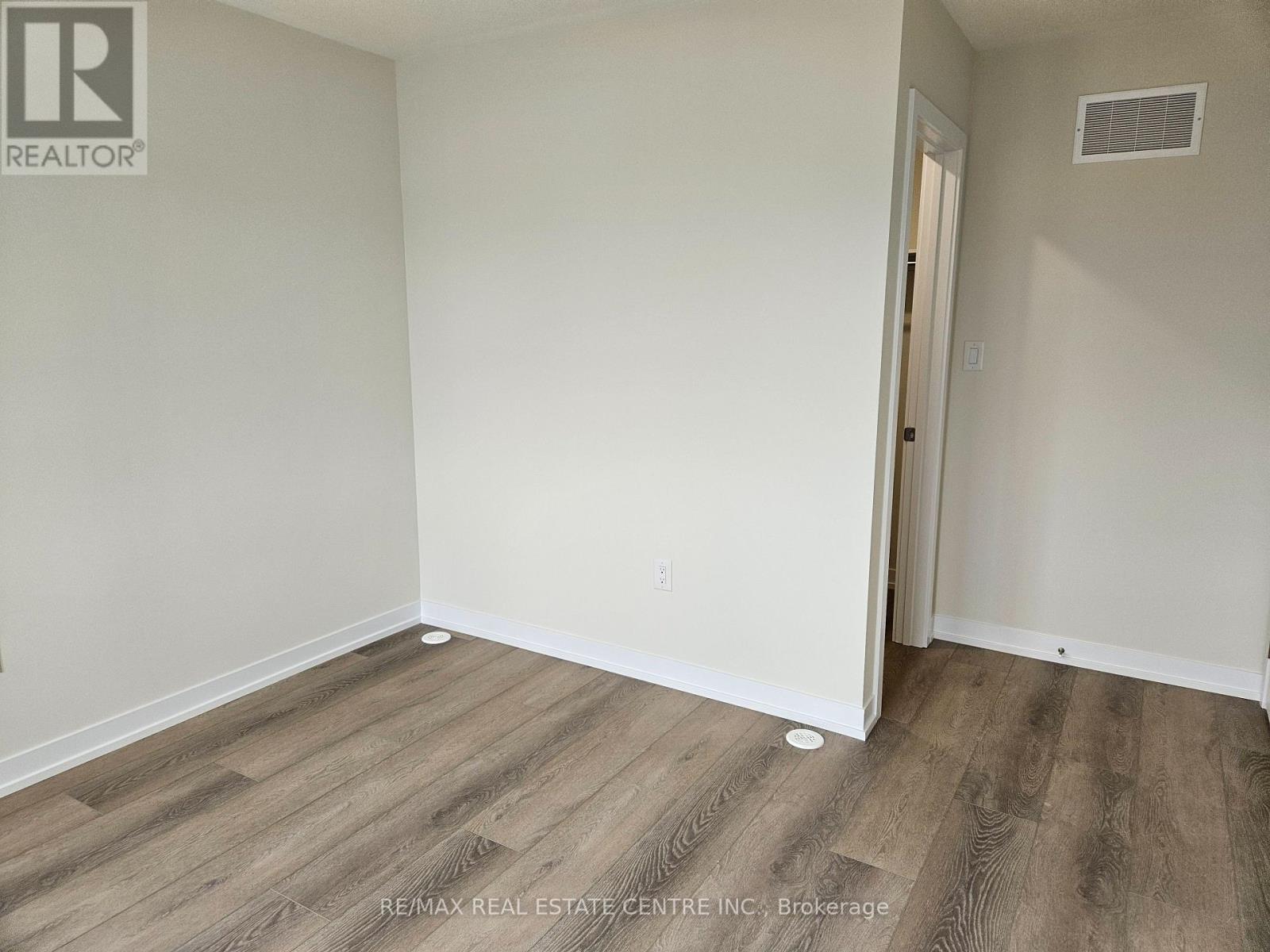 Upper - 22 Ziibi Way, Clarington, Ontario L1B 0W5 - Photo 12 - E12993572