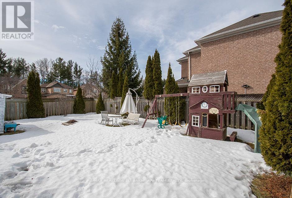 133 Long Point Drive, Richmond Hill, Ontario  L4E 3Z6 - Photo 44 - N12991968