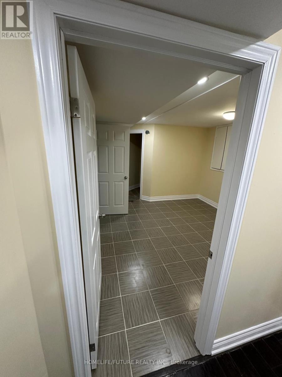 Bsmt - 33 Marley Court, Markham, Ontario L3S 3M6 - Photo 10 - N12993568