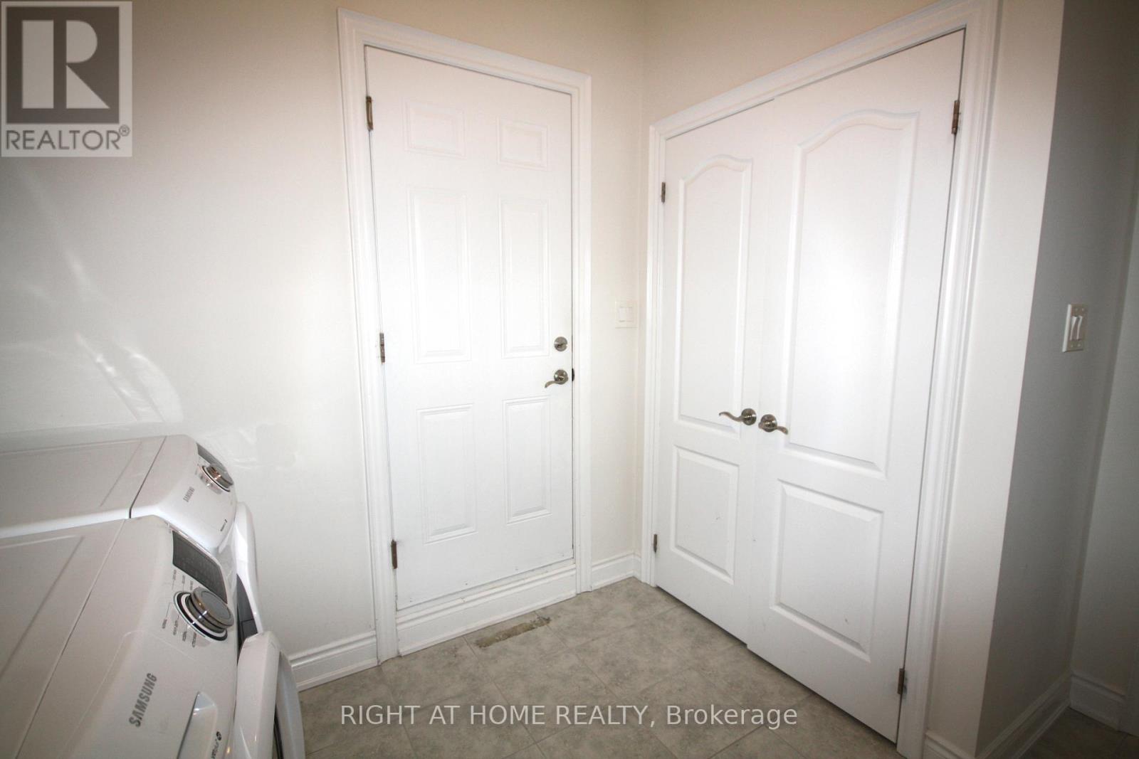 66 White Crescent, Barrie, Ontario  L4N 5Z9 - Photo 11 - S12993554