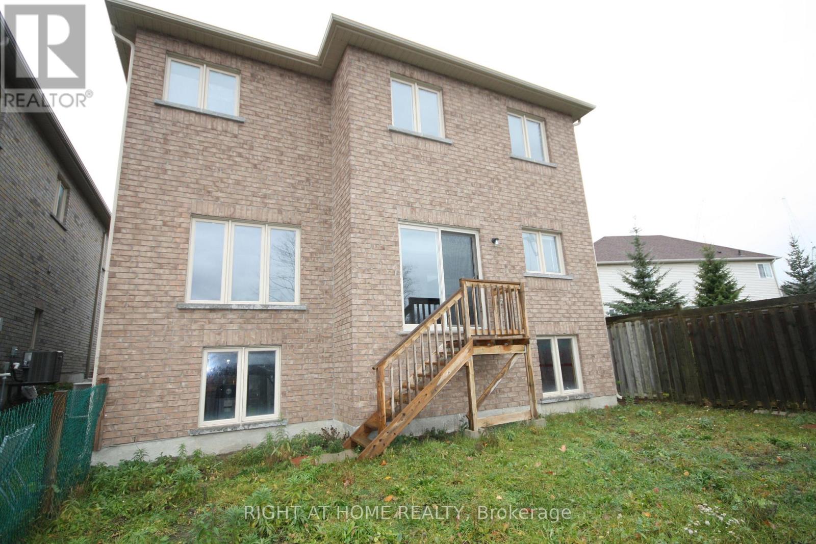 66 White Crescent, Barrie, Ontario  L4N 5Z9 - Photo 2 - S12993554