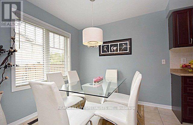 1307 Brandon Terrace, Milton, Ontario  L9T 7R3 - Photo 7 - W12993530