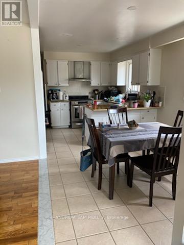 Front Unit - 4238 Greybrook Crescent, Mississauga, Ontario  L4W 3G7 - Photo 3 - W12993532