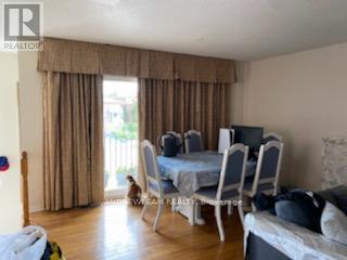 Front Unit - 4238 Greybrook Crescent, Mississauga, Ontario  L4W 3G7 - Photo 4 - W12993532