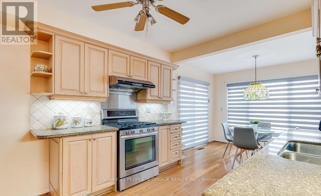 Upper - 1964 Aldermead Road, Mississauga, Ontario  L5M 3A1 - Photo 14 - W12993556