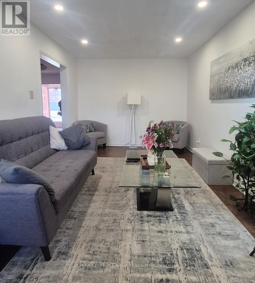 Upper - 1964 Aldermead Road, Mississauga, Ontario  L5M 3A1 - Photo 19 - W12993556