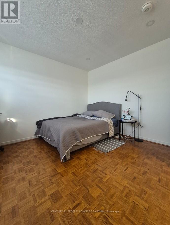 Upper - 1964 Aldermead Road, Mississauga, Ontario  L5M 3A1 - Photo 23 - W12993556