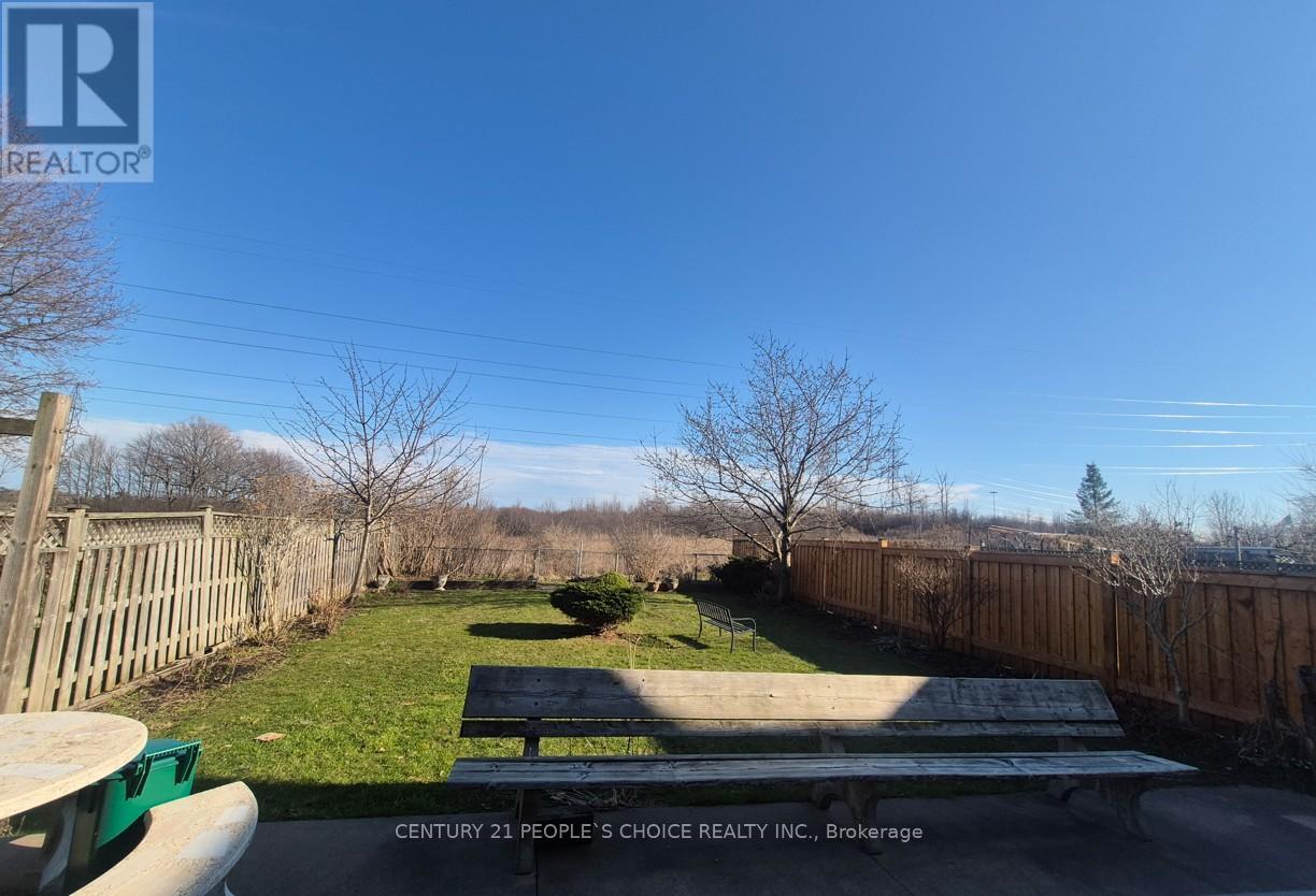 Upper - 1964 Aldermead Road, Mississauga, Ontario  L5M 3A1 - Photo 34 - W12993556