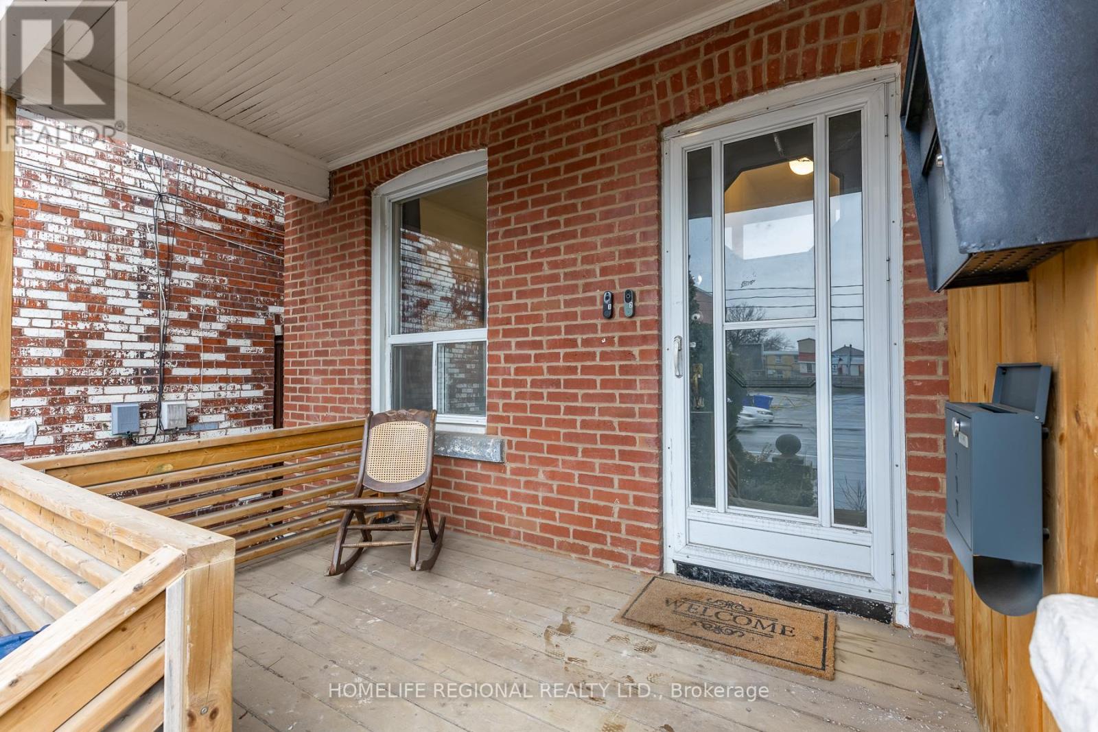 2378 St Clair Avenue W, Toronto, Ontario  M6N 1K8 - Photo 33 - W12993584