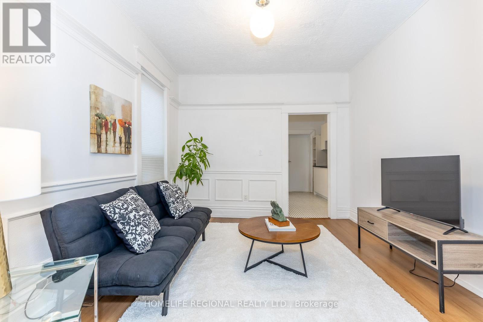 2378 St Clair Avenue W, Toronto, Ontario  M6N 1K8 - Photo 6 - W12993584