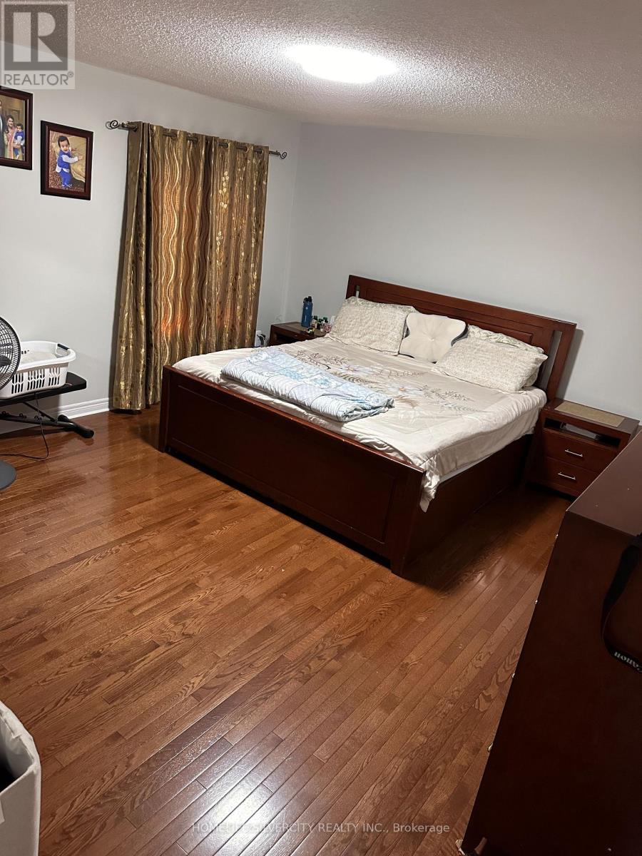 89 Fairwood Circle, Brampton, Ontario  L6R 0X3 - Photo 29 - W12993592