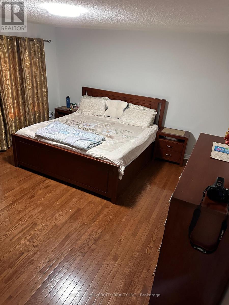 89 Fairwood Circle, Brampton, Ontario  L6R 0X3 - Photo 30 - W12993592