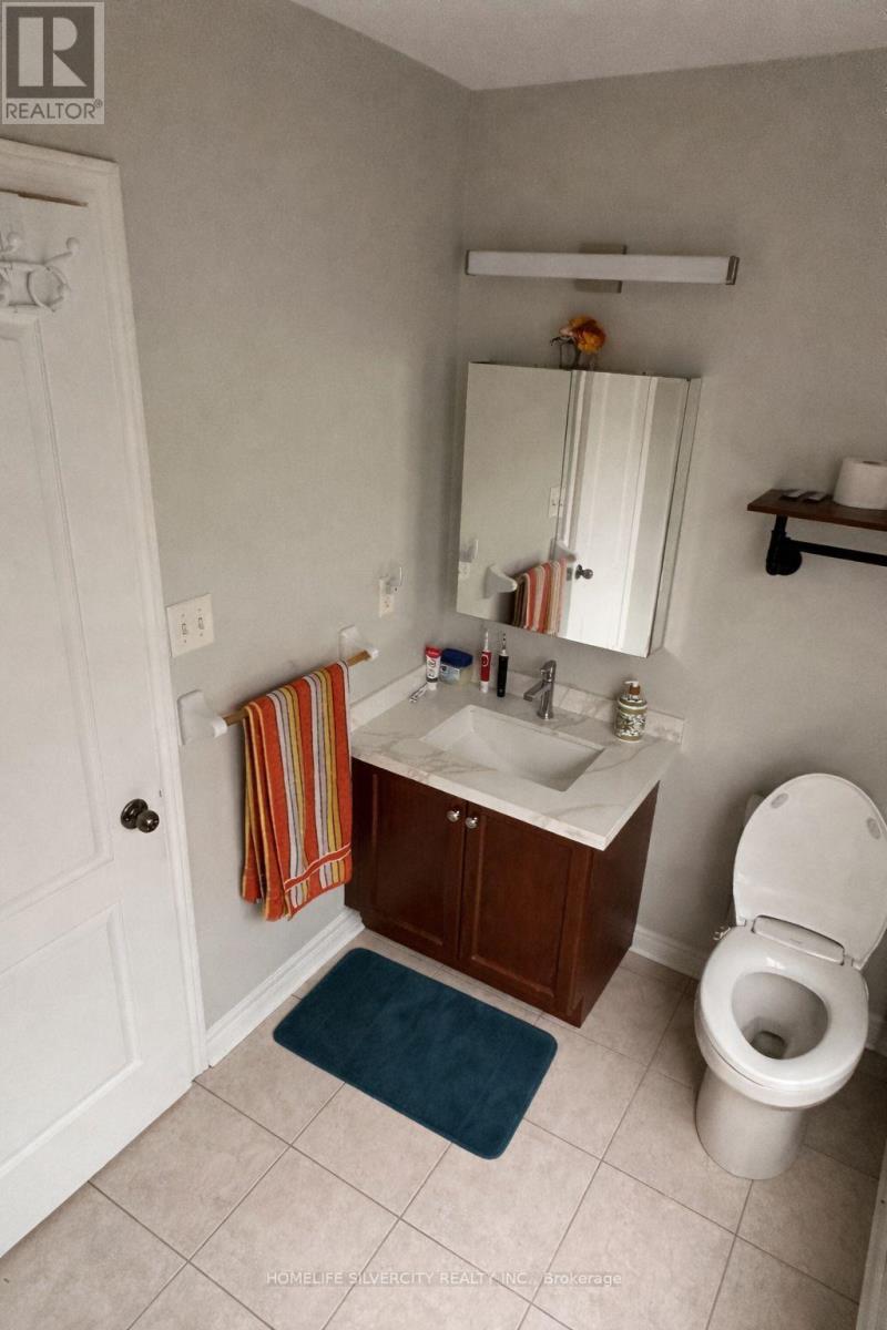 89 Fairwood Circle, Brampton, Ontario  L6R 0X3 - Photo 38 - W12993592