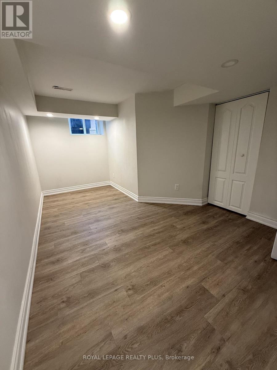 4 Nashland Avenue, Toronto, Ontario M9B 2V4 - Photo 13 - W12993594