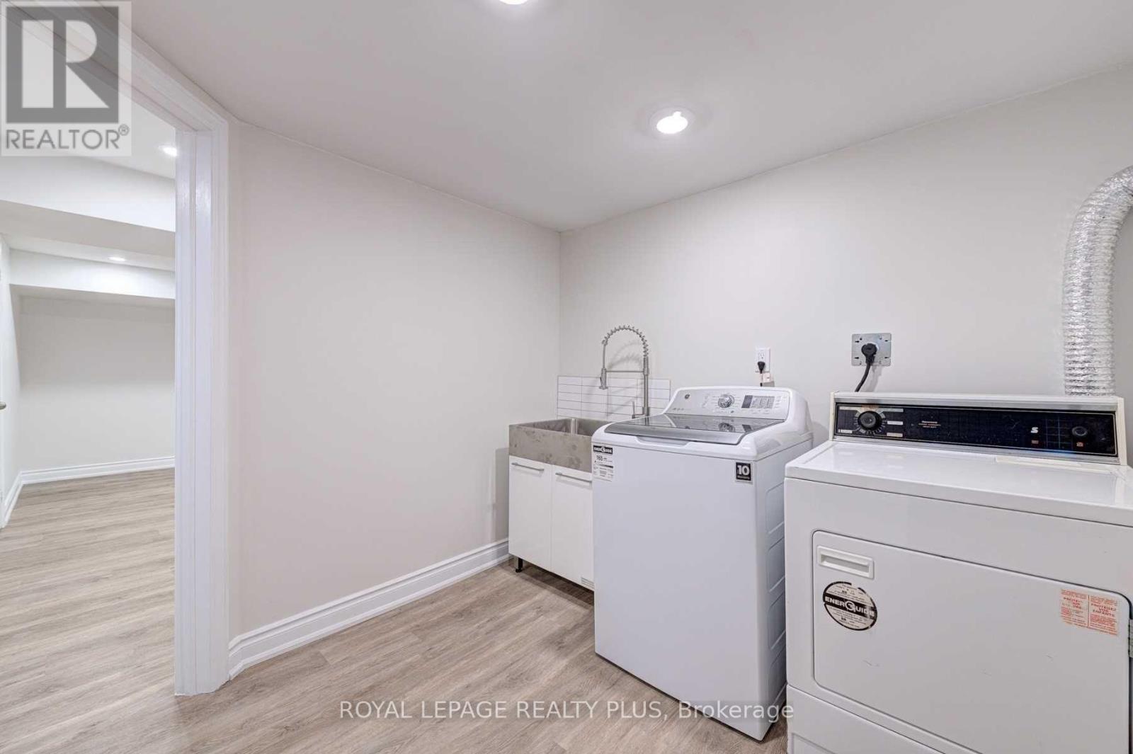 4 Nashland Avenue, Toronto, Ontario M9B 2V4 - Photo 14 - W12993594