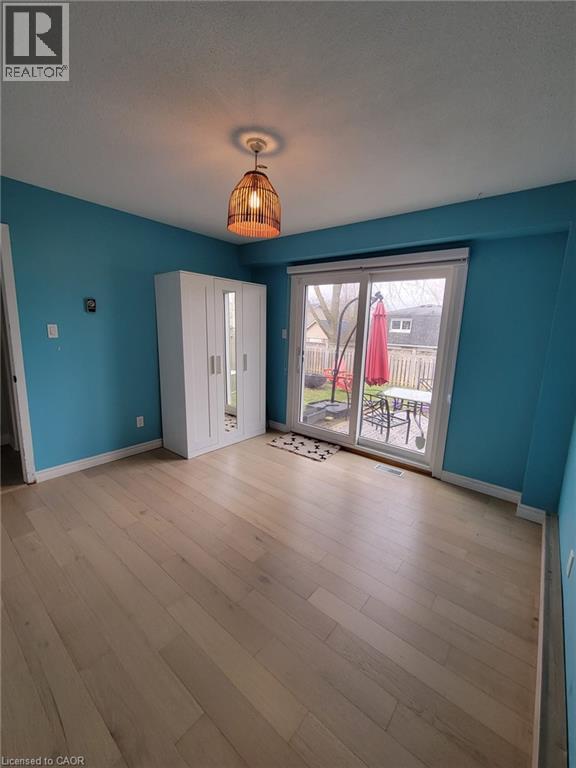 24 Queensdale Crescent, Guelph, Ontario  N1H 6W3 - Photo 3 - 40817932