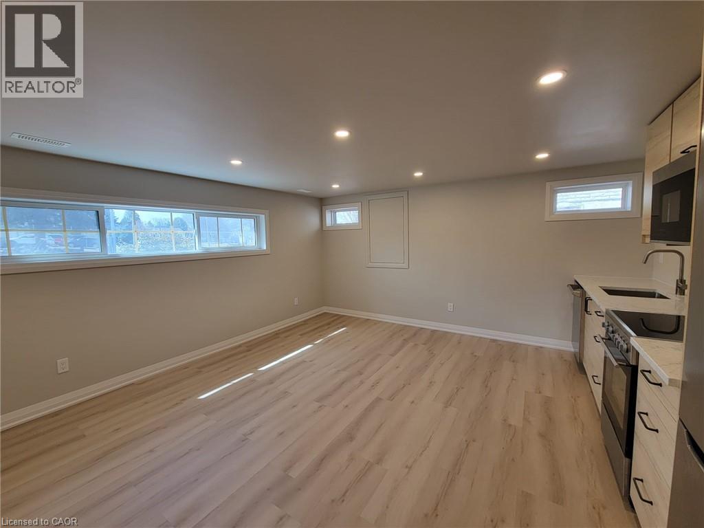 24 Queensdale Crescent, Guelph, Ontario  N1H 6W3 - Photo 8 - 40817932