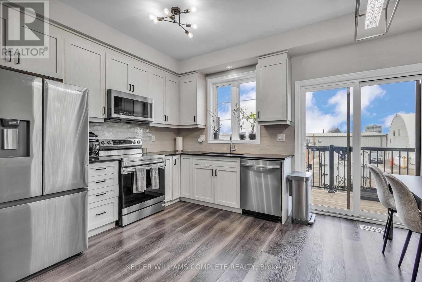 116 - 575 Woodward Avenue, Hamilton, Ontario  L8H 0B3 - Photo 8 - X12993550