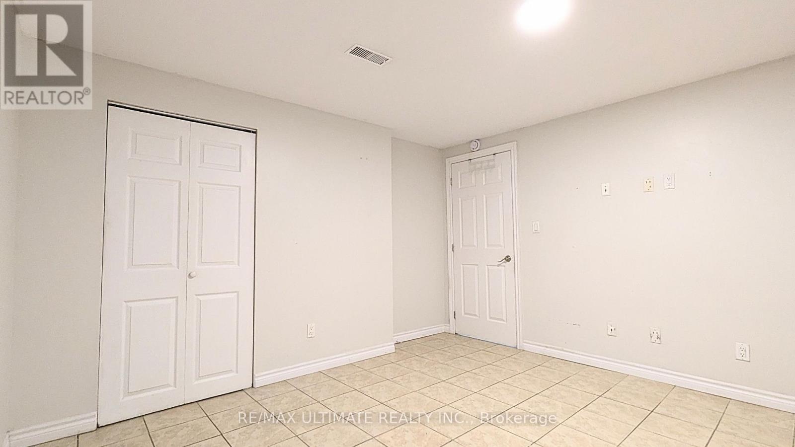 Lower - 1209 Sixth Line, Oakville, Ontario  L6H 1W8 - Photo 8 - W12990246