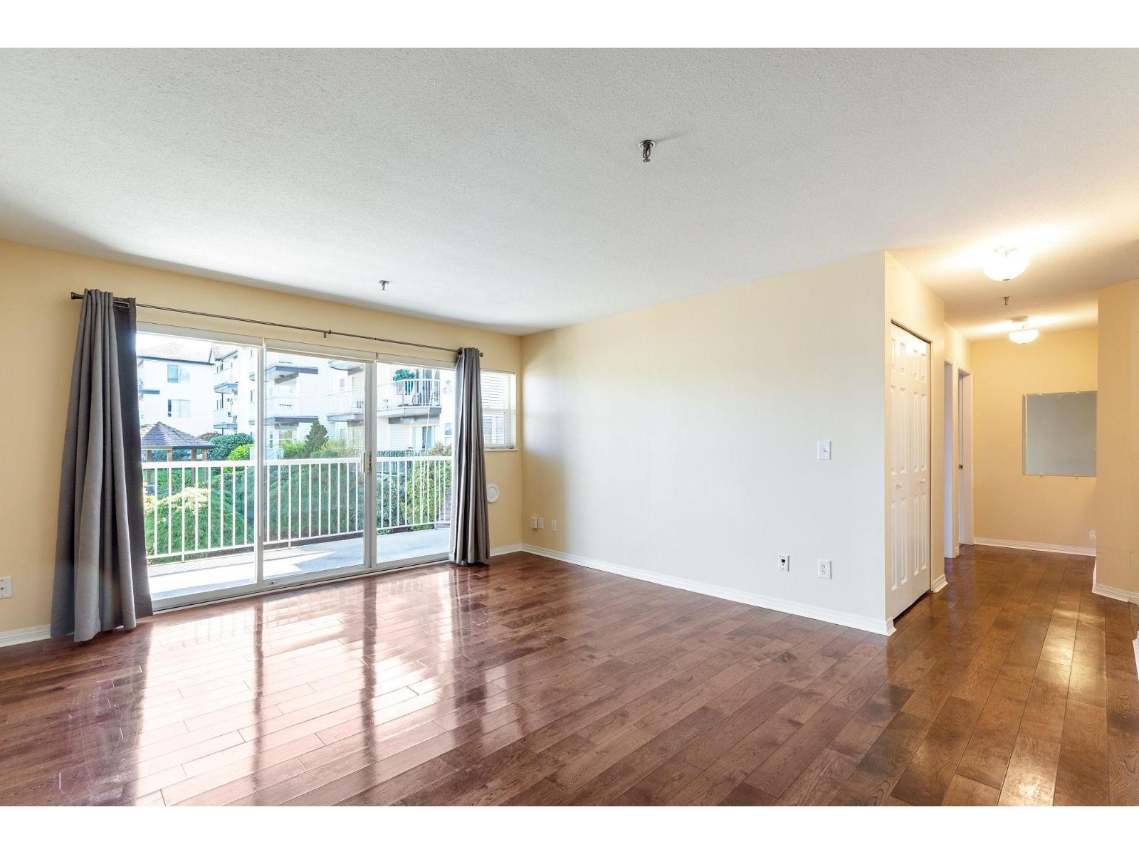 104 33535 King Road, Abbotsford, British Columbia  V2S 6Z5 - Photo 13 - R3109211