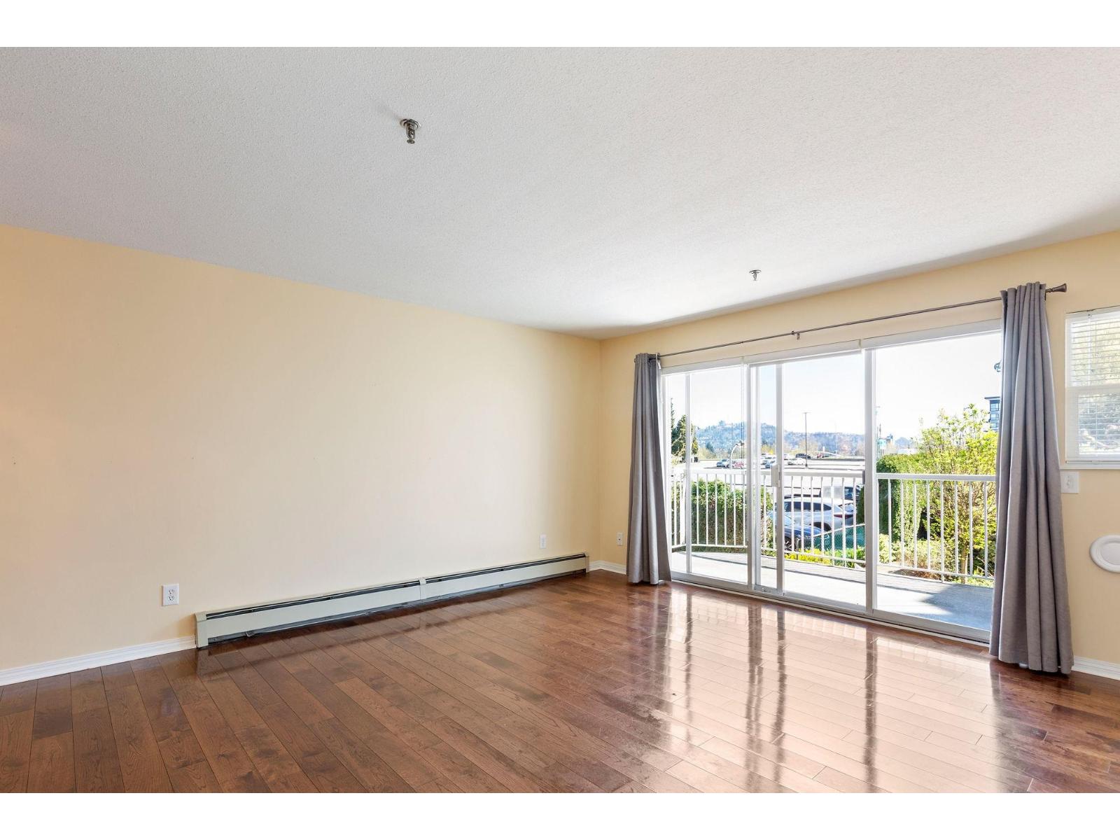 104 33535 King Road, Abbotsford, British Columbia  V2S 6Z5 - Photo 12 - R3109211