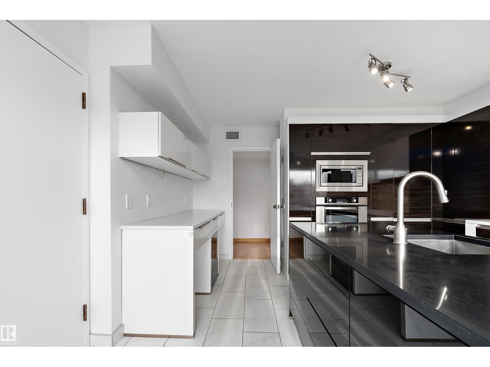 #203 9929 Saskatchewan Dr Nw, Edmonton, Alberta  T6E 5J9 - Photo 16 - E4473462