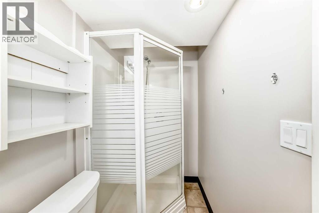 1415 Rosehill Drive Nw, Calgary, Alberta  T2K 1M3 - Photo 41 - A2295667