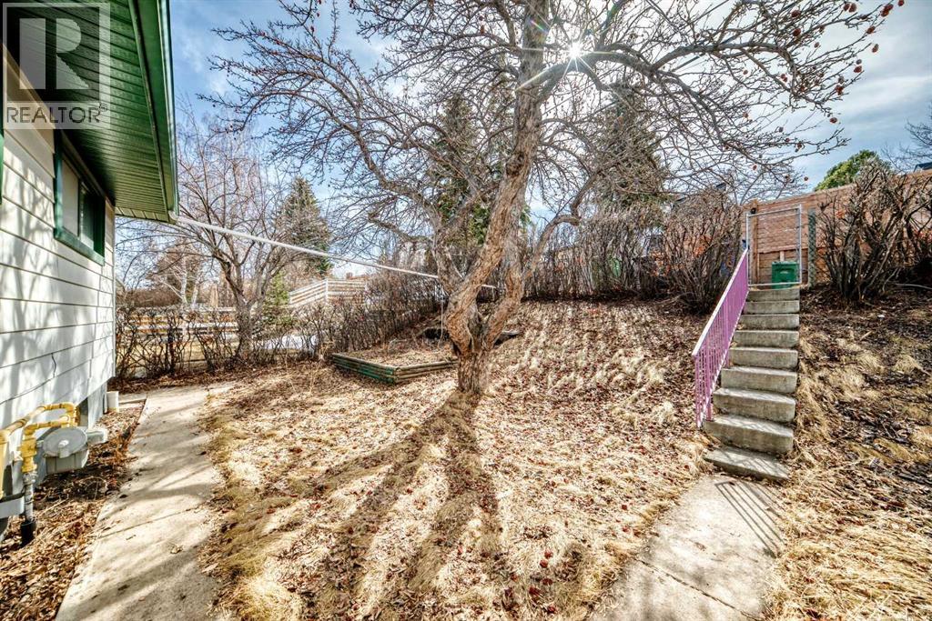 1415 Rosehill Drive Nw, Calgary, Alberta  T2K 1M3 - Photo 46 - A2295667